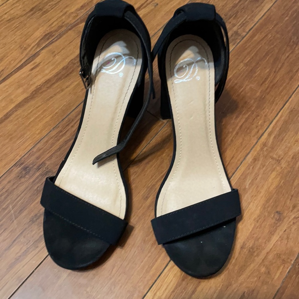 Black strap strappy heels